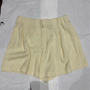 🛍️NEW ZARA HIGH WAISTED SHORTS